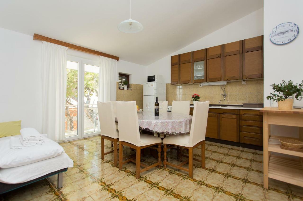Apartments Pinery Makarska Exterior foto
